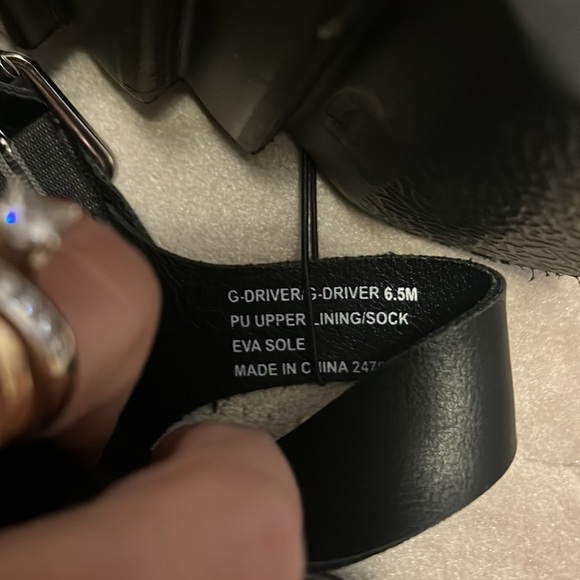 madden girl black driver adjustable strap, sandals, size 6.5, so comfy - Picture 7 of 8